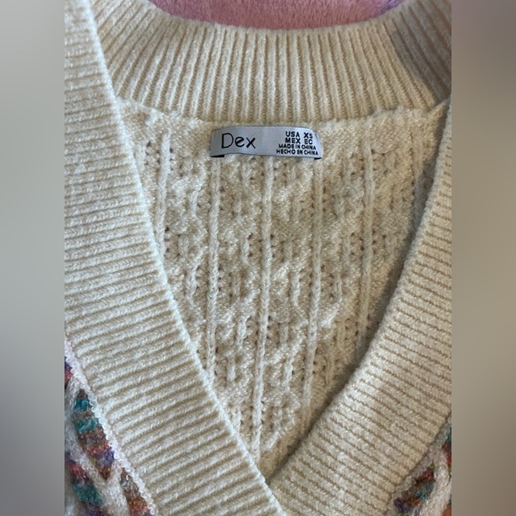 Cute sweaters! S-M-L - Picture 4 of 7